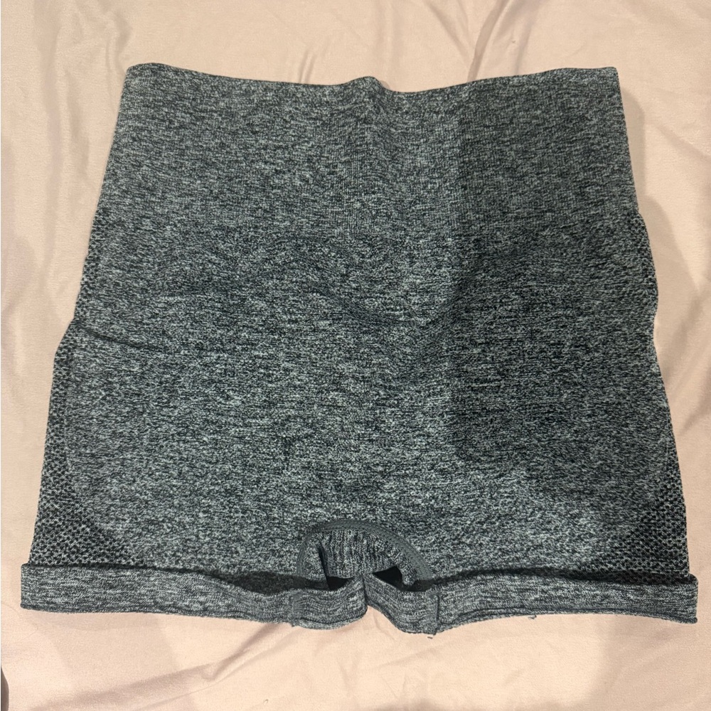 Seamless High-Waist Workout Shorts - Charcoal Gray